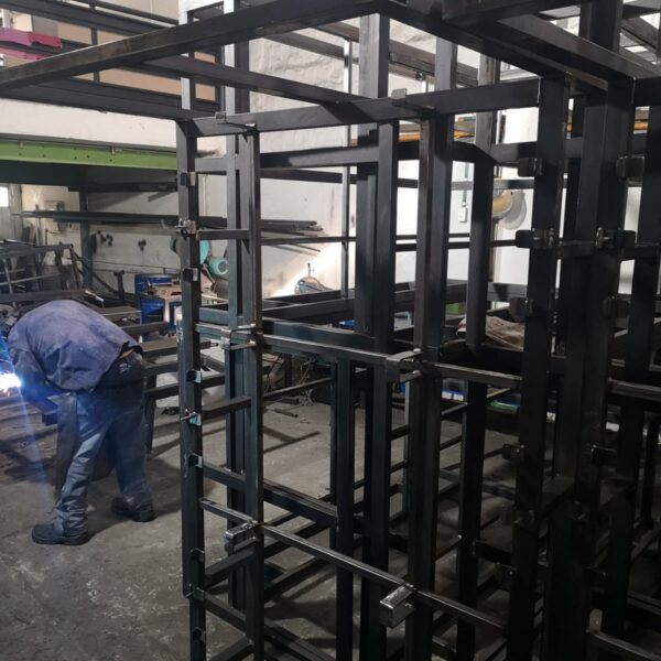 Indumejor S.A.S – Industria Metalmecánica - Bogotá -Metalurgia avanzada Servicios de maquinado CNC Torno CNC Fresado CNC Torneado de precisión Piezas mecanizadas personalizadas Corte de metal Doblado de chapa metálica Plegado de metales Soldadura MIG profesional Soldadura TIG de precisión Servicios de soldadura MMA Estructuras metálicas Fabricación de racks industriales Diseño de herramentales Prensa hidráulica Proyectos personalizados de metalurgia Soluciones de ingeniería metalúrgica Fabricación y maquinado de metales Servicios industriales metalúrgicos Corte con cizalla Corte y doblado de acero Contratos de soldadura industrial Dispositivos de control personalizados Proveedor de servicios metálicos Soluciones de fabricación metálica