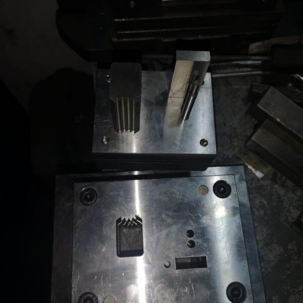Indumejor S.A.S – Industria Metalmecánica - Bogotá -Metalurgia avanzada Servicios de maquinado CNC Torno CNC Fresado CNC Torneado de precisión Piezas mecanizadas personalizadas Corte de metal Doblado de chapa metálica Plegado de metales Soldadura MIG profesional Soldadura TIG de precisión Servicios de soldadura MMA Estructuras metálicas Fabricación de racks industriales Diseño de herramentales Prensa hidráulica Proyectos personalizados de metalurgia Soluciones de ingeniería metalúrgica Fabricación y maquinado de metales Servicios industriales metalúrgicos Corte con cizalla Corte y doblado de acero Contratos de soldadura industrial Dispositivos de control personalizados Proveedor de servicios metálicos Soluciones de fabricación metálica